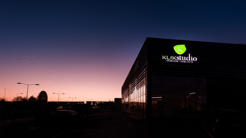 klik studio photo agence caen mondeville enseigne lumineuse klik studio photo agence caen mondeville enseigne lumineuse