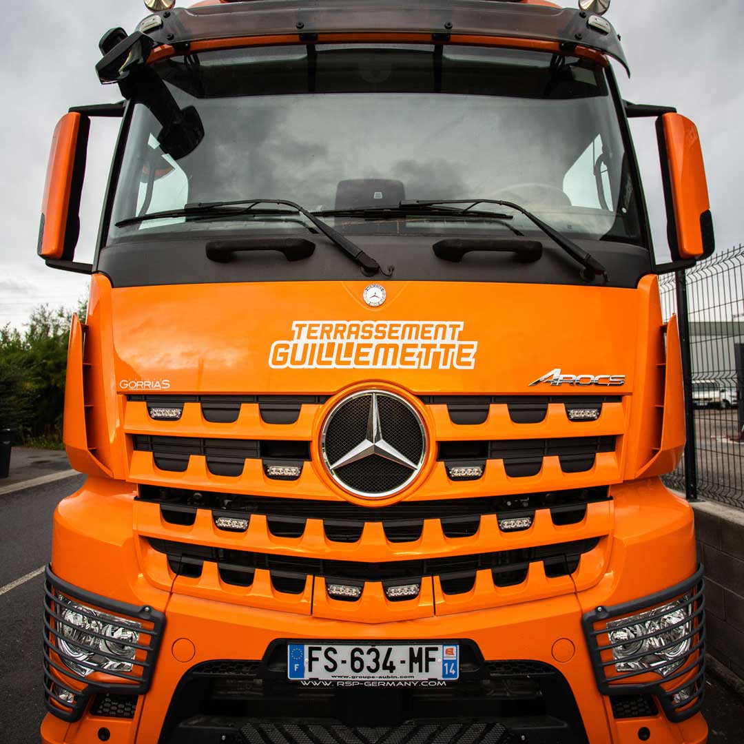 marquage véhicule professionnel normandie logo camion