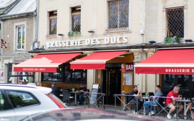 Enseigne lumineuse à Bayeux : La Brasserie des Ducs