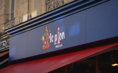 Réalisation de façade et enseigne à Caen pour Le Pion Magique
