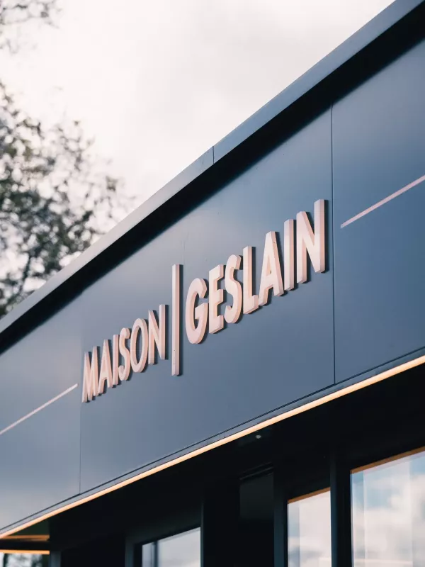 marquage véhicule caen publicité klik studio