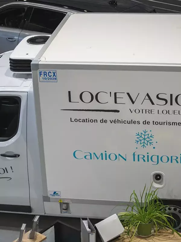 marquage véhicule caen publicité klik studio